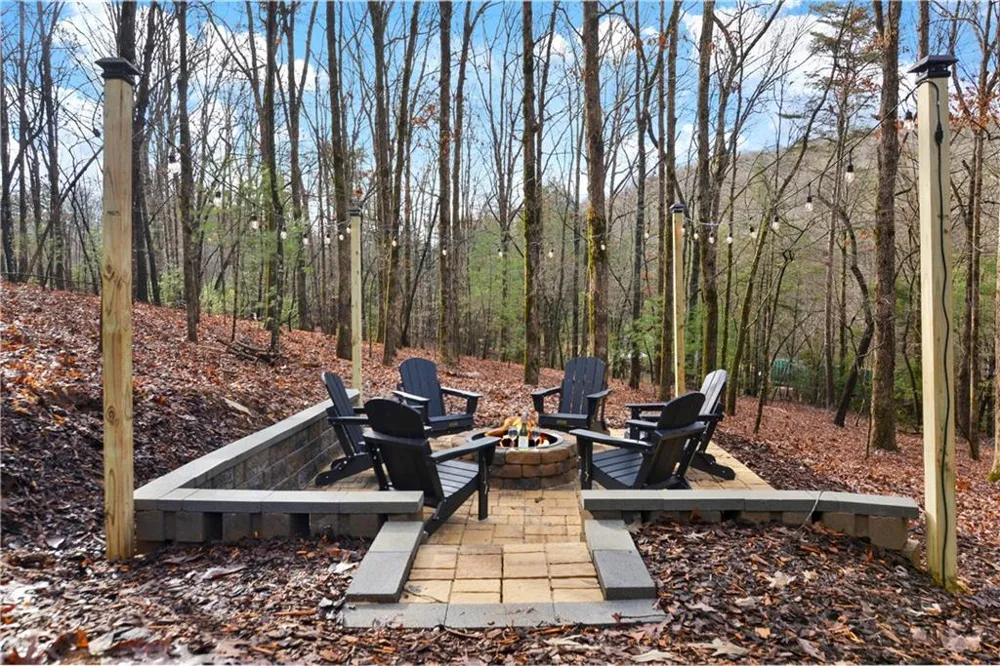 136 Fox Run Drive Blue Ridge, GA 30513