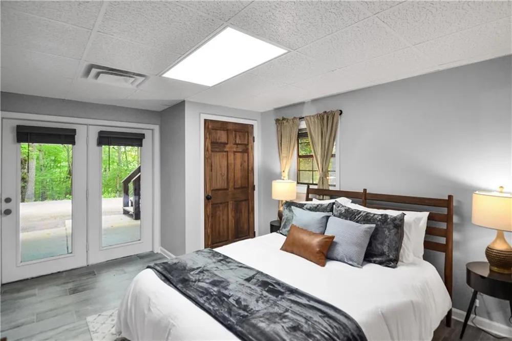 136 Fox Run Drive Blue Ridge, GA 30513