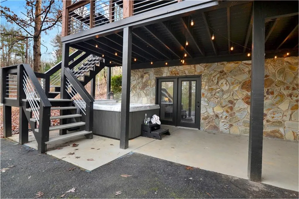 136 Fox Run Drive Blue Ridge, GA 30513