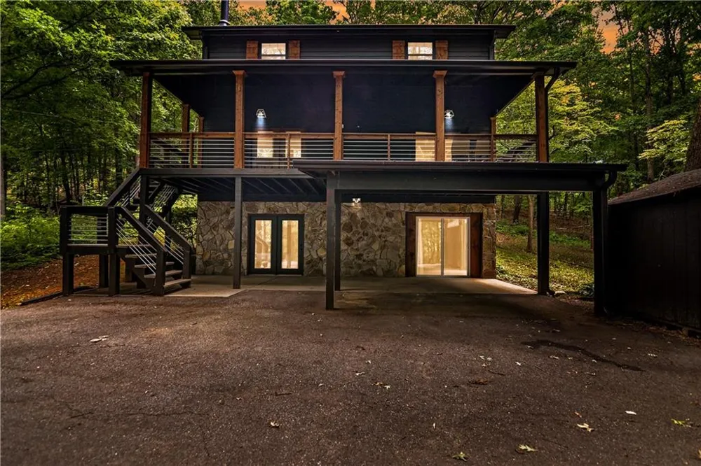 136 Fox Run Drive Blue Ridge, GA 30513