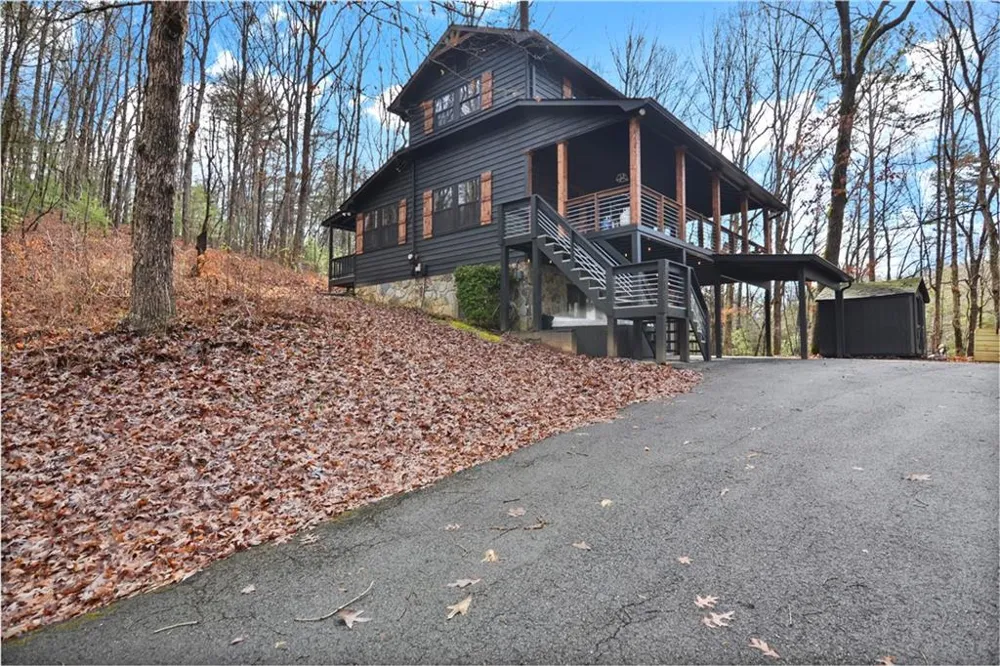 136 Fox Run Drive Blue Ridge, GA 30513