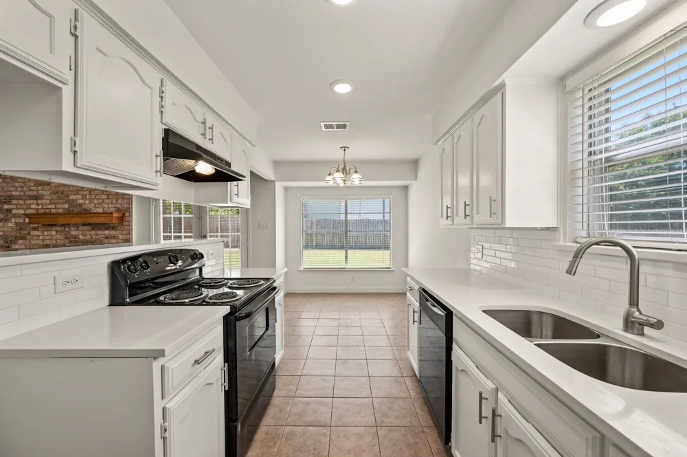 6312 Beetle Drive Watauga, TX 76148