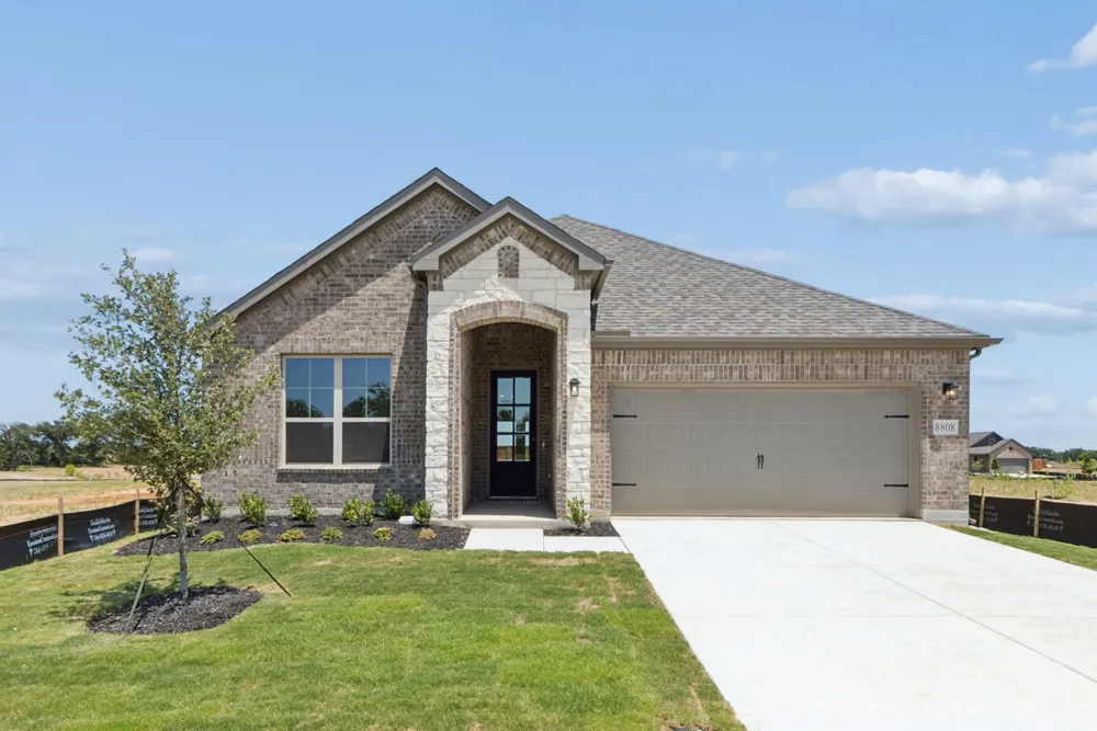 813 Alderwood Drive Red Oak, TX 75154
