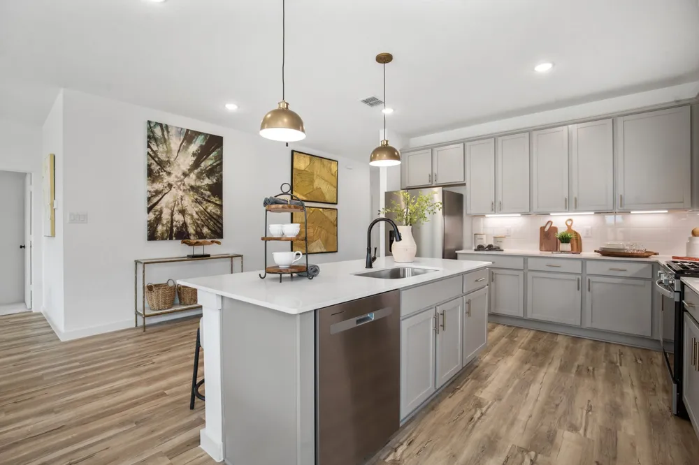 813 Alderwood Drive Red Oak, TX 75154