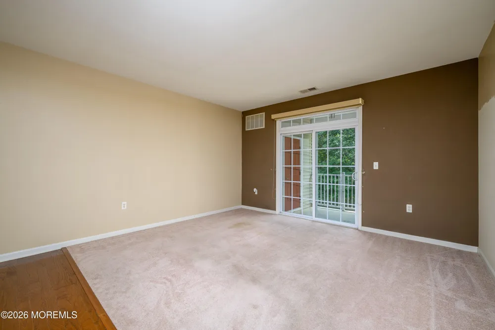 633 Sophee Lane Lakewood, NJ 08701