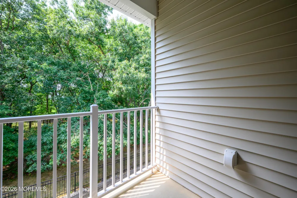 633 Sophee Lane Lakewood, NJ 08701