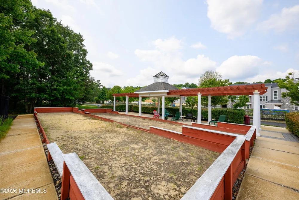 633 Sophee Lane Lakewood, NJ 08701