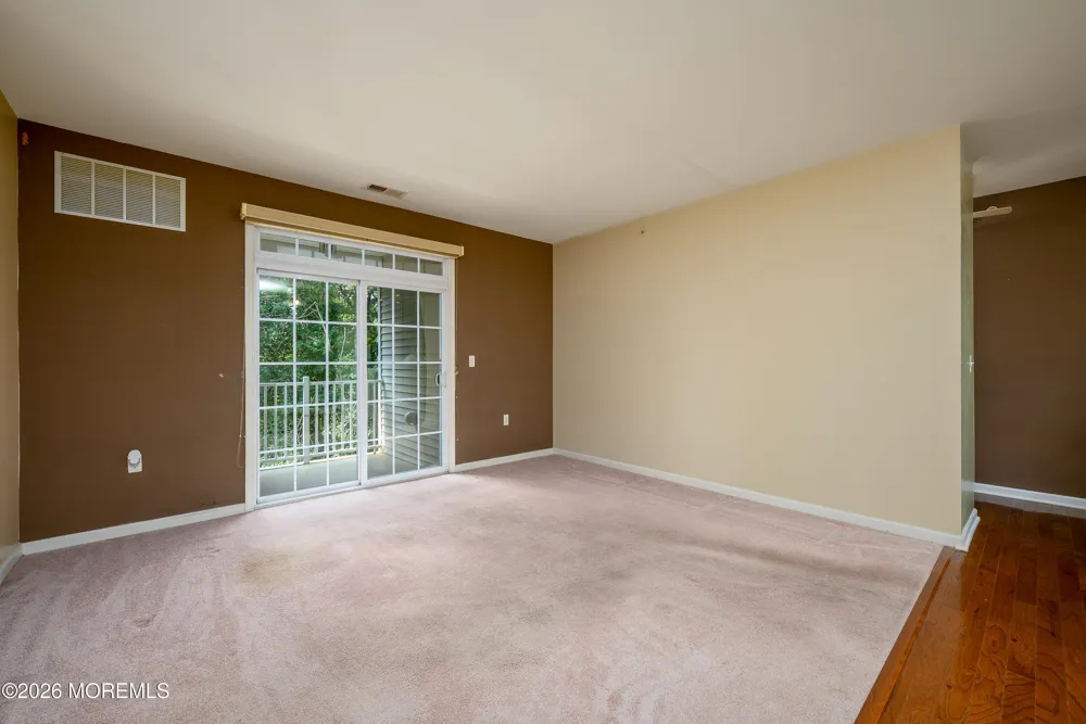 633 Sophee Lane Lakewood, NJ 08701