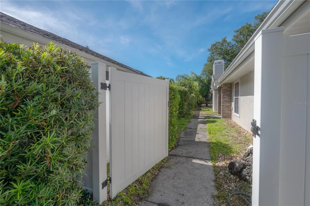 5026 CYPRESS TRACE DRIVE Tampa, FL 33624