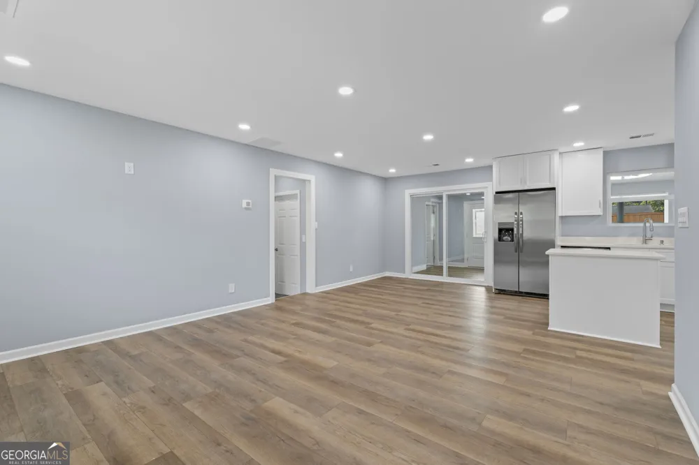 2855 Haddon DR Rex, GA 30273