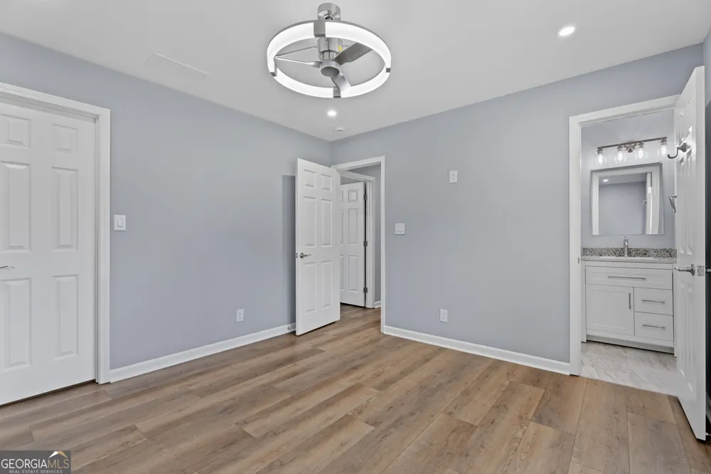 2855 Haddon DR Rex, GA 30273