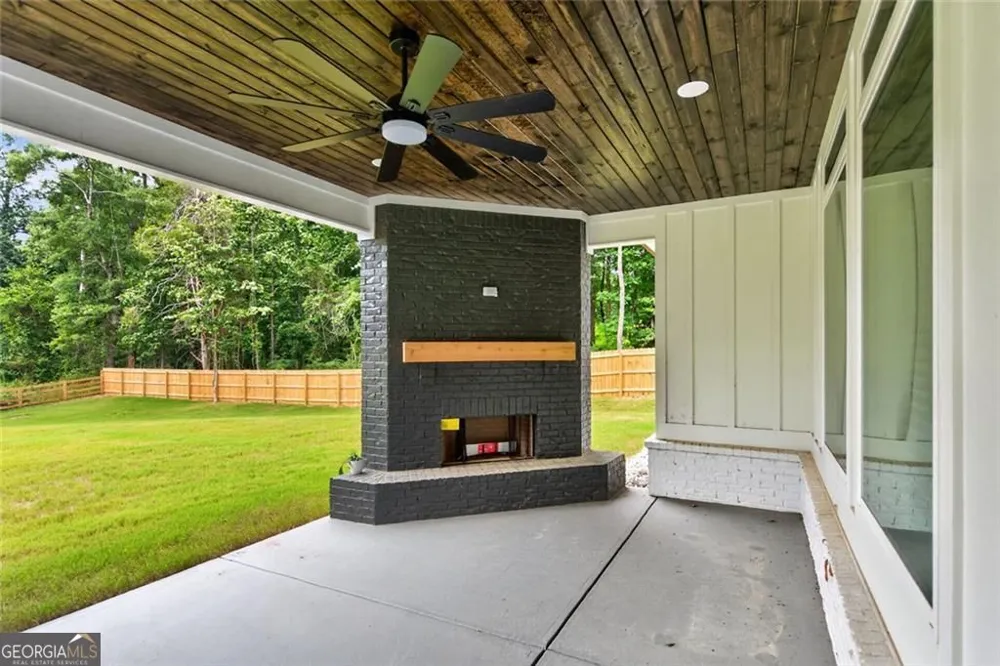127 Tanners Bridge RD Bethlehem, GA 30620