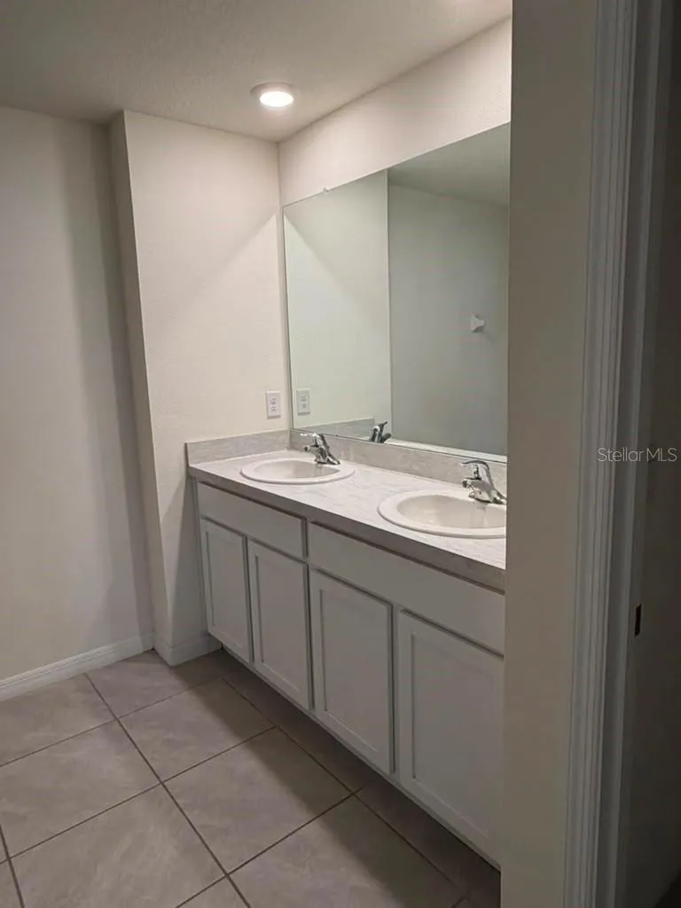 8735 SW 46TH AVENUE ocala, FL 34476