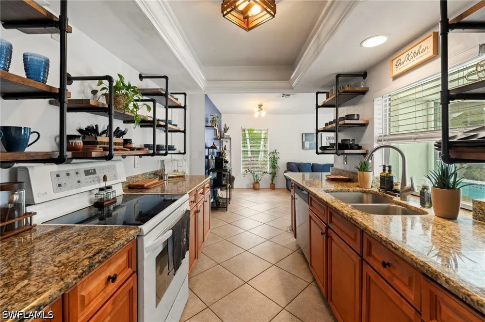 17th Avenue SW Naples, FL 34116