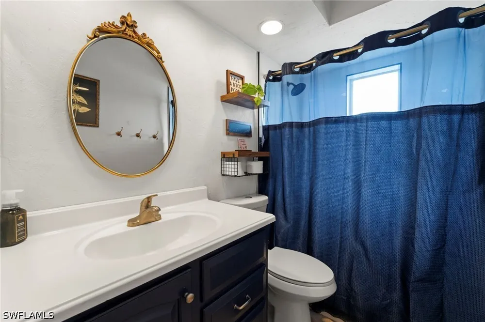 17th Avenue SW Naples, FL 34116