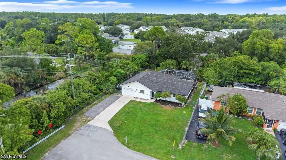 17th Avenue SW Naples, FL 34116