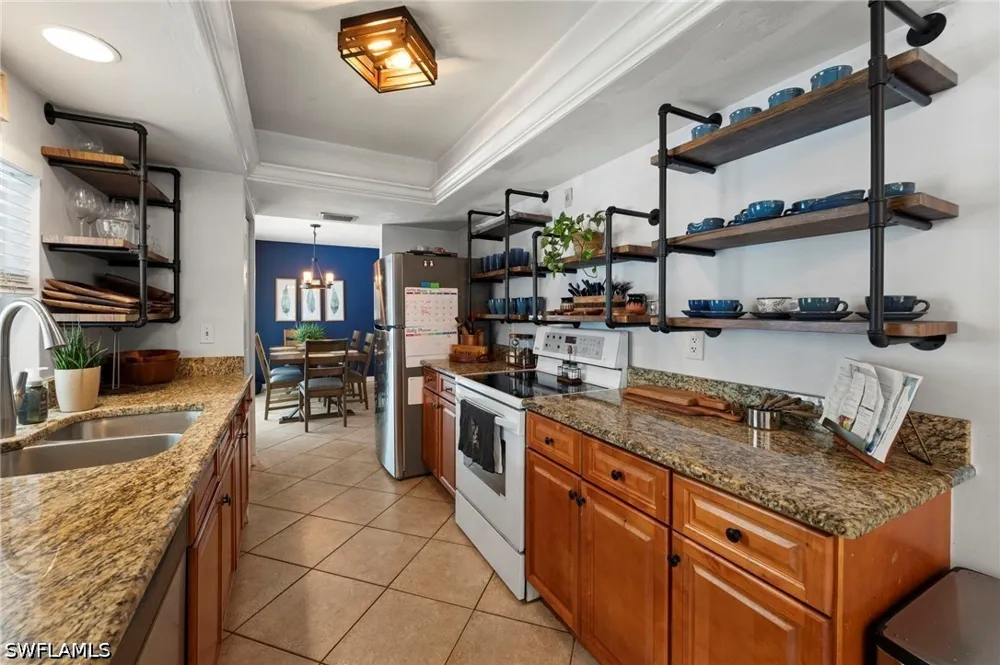 17th Avenue SW Naples, FL 34116