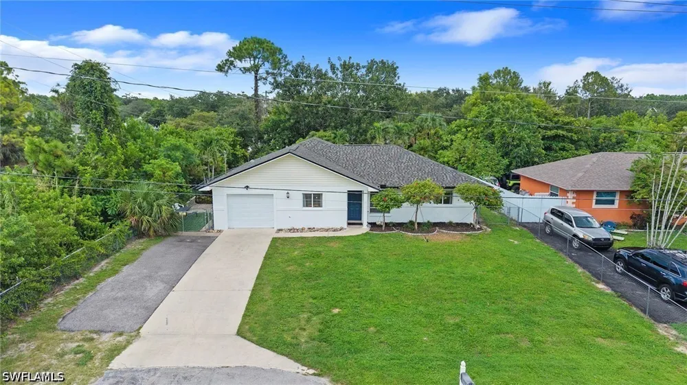 17th Avenue SW Naples, FL 34116