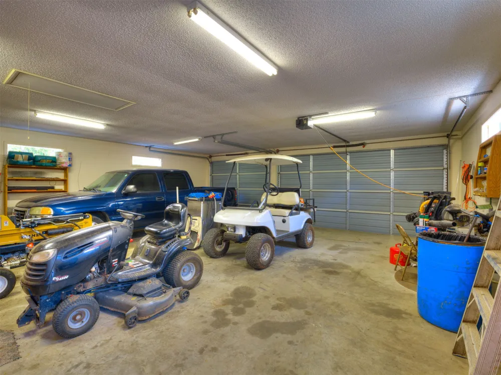 34052 E 703 ROAD Wagoner, OK 74467