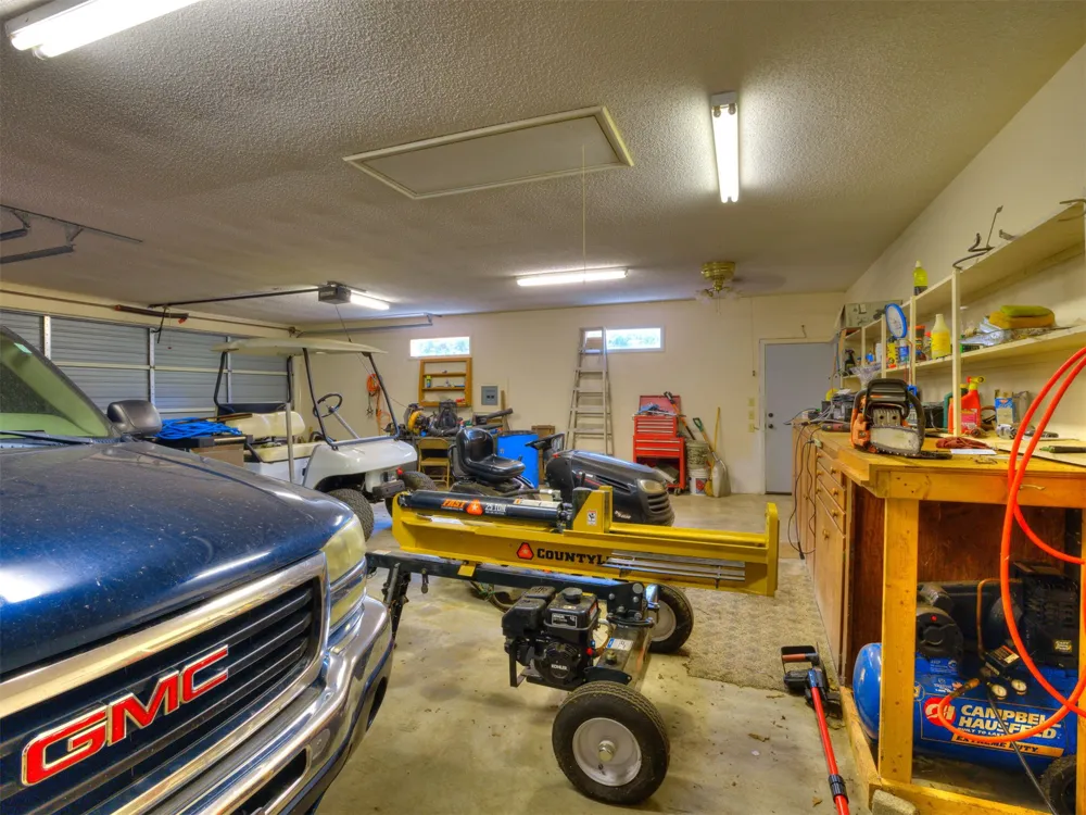 34052 E 703 ROAD Wagoner, OK 74467