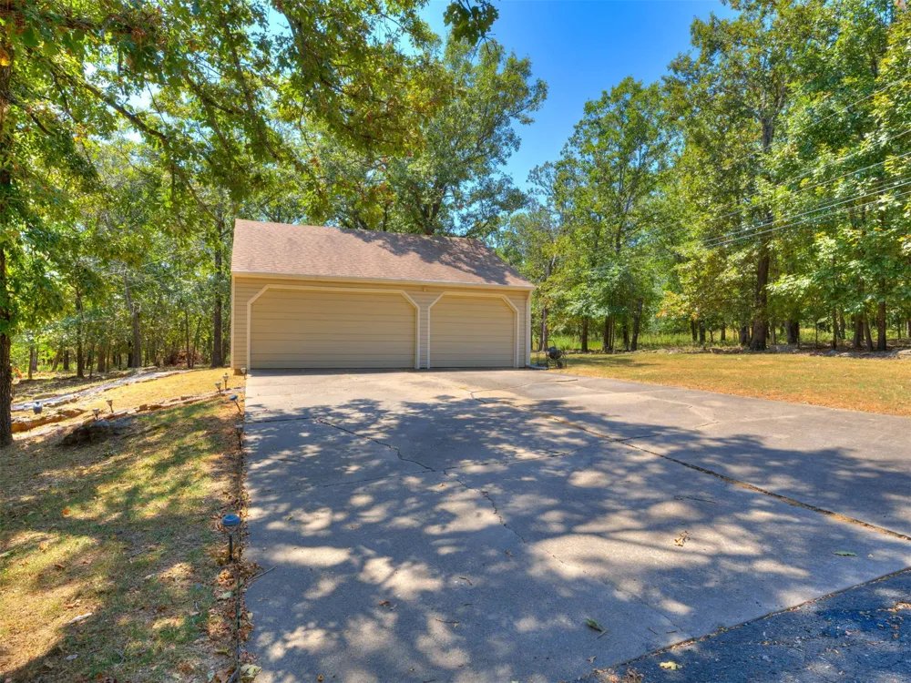 34052 E 703 ROAD Wagoner, OK 74467
