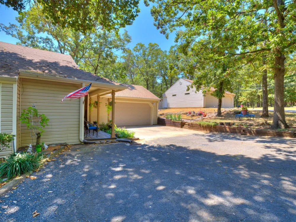 34052 E 703 ROAD Wagoner, OK 74467