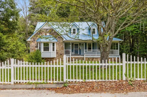 120 NW Buckeye Lane NW