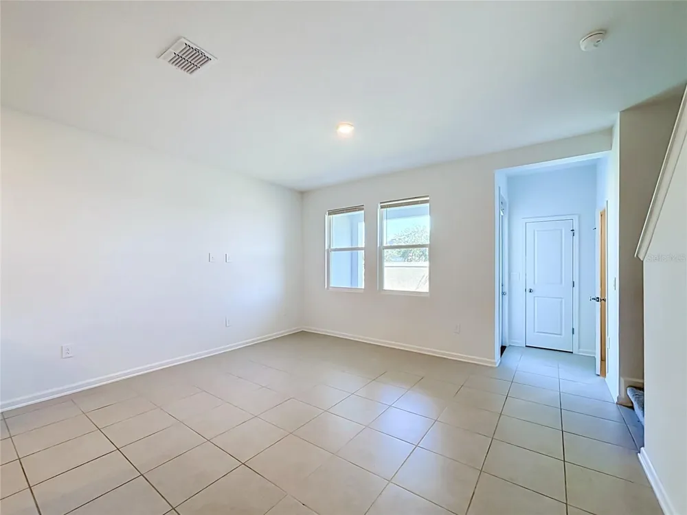 331 SOL VISTA DRIVE Dundee, FL 33838