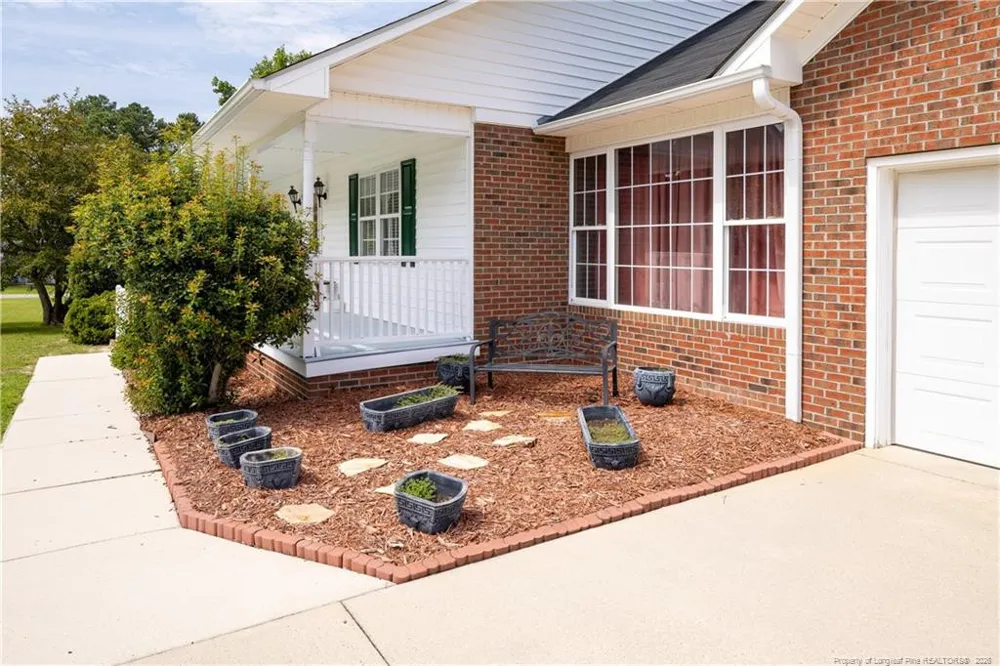 424 Cedar Lake Lane Clinton, NC 28328