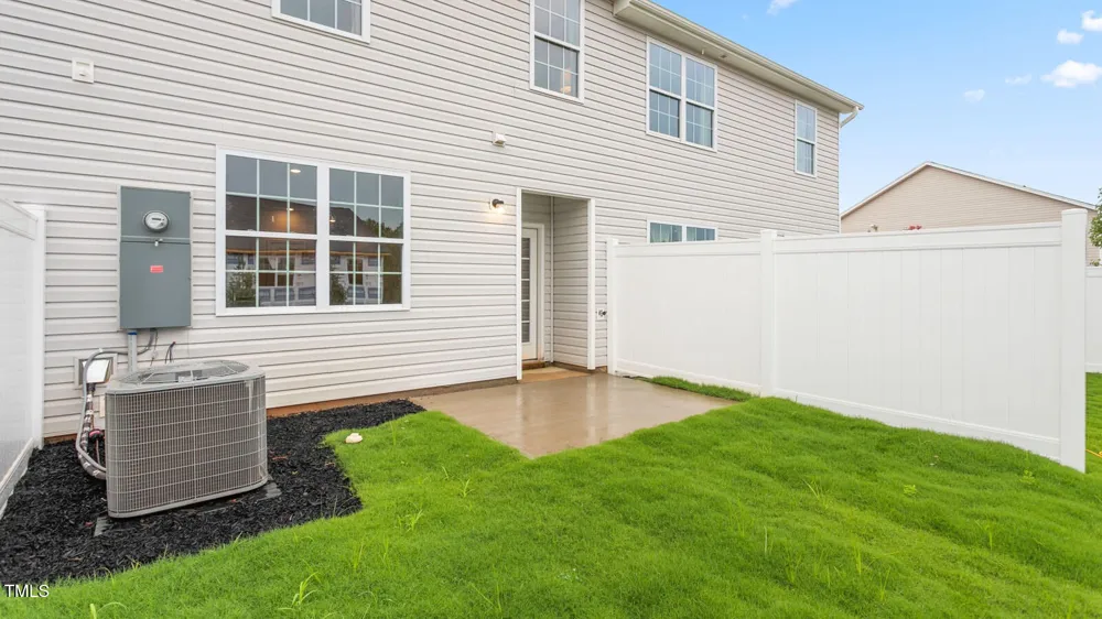 256 Rusling Leaf Drive Fuquay Varina, NC 27526