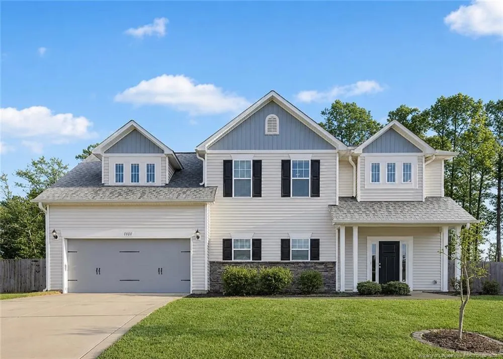 143 Ledgerbrook Lane Raeford, NC 28376