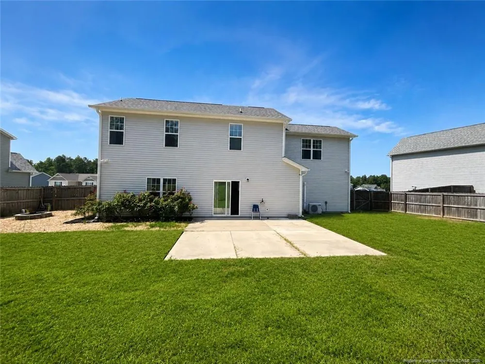 143 Ledgerbrook Lane Raeford, NC 28376
