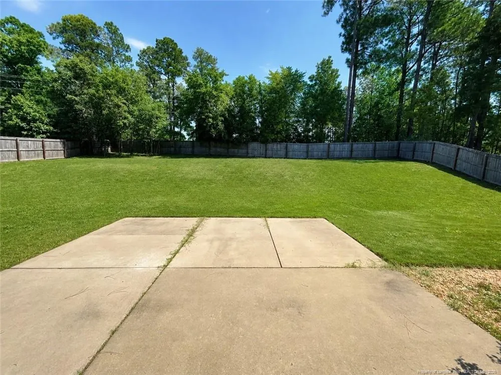 143 Ledgerbrook Lane Raeford, NC 28376
