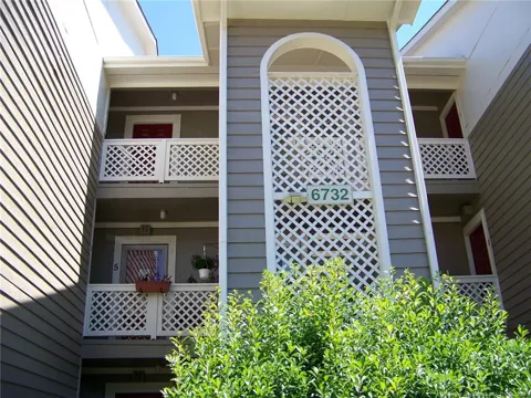 6732 WILLOWBROOK DRIVE #8