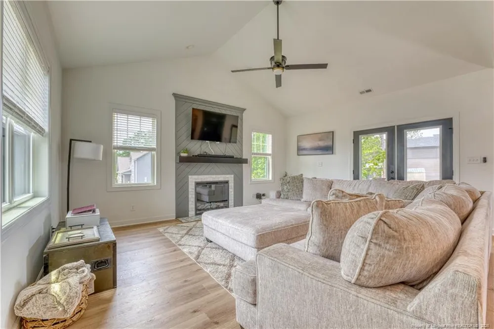 20 Pomegranate Court Cameron, NC 28326