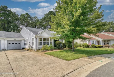 1207 Thornbury Lane