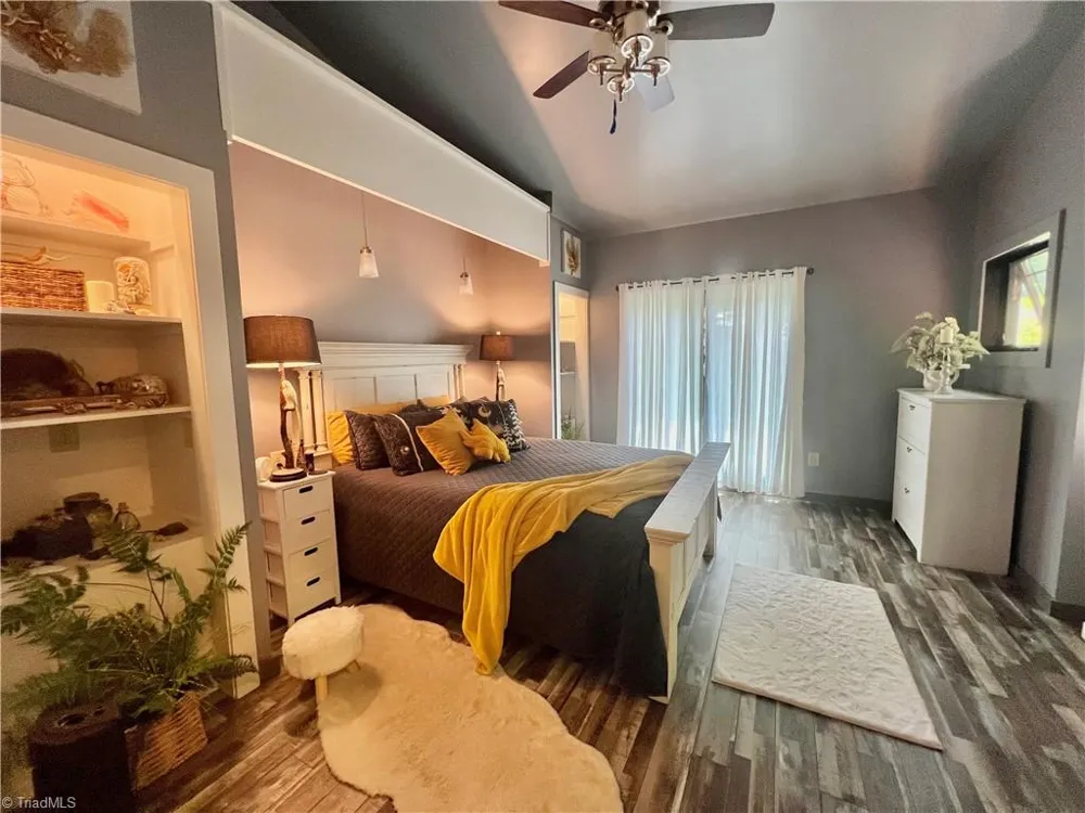 128 Hillside Lane Jefferson, NC 28640