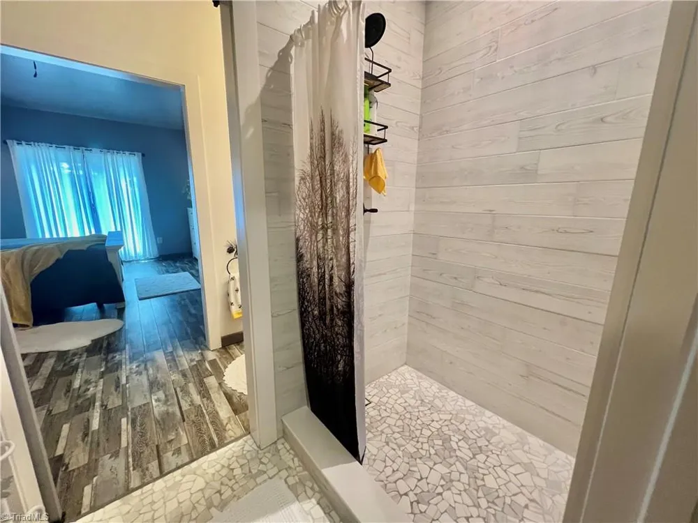 128 Hillside Lane Jefferson, NC 28640