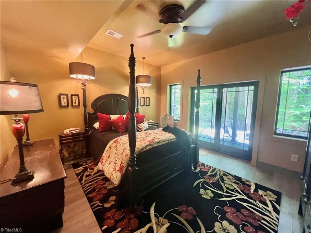 128 Hillside Lane Jefferson, NC 28640