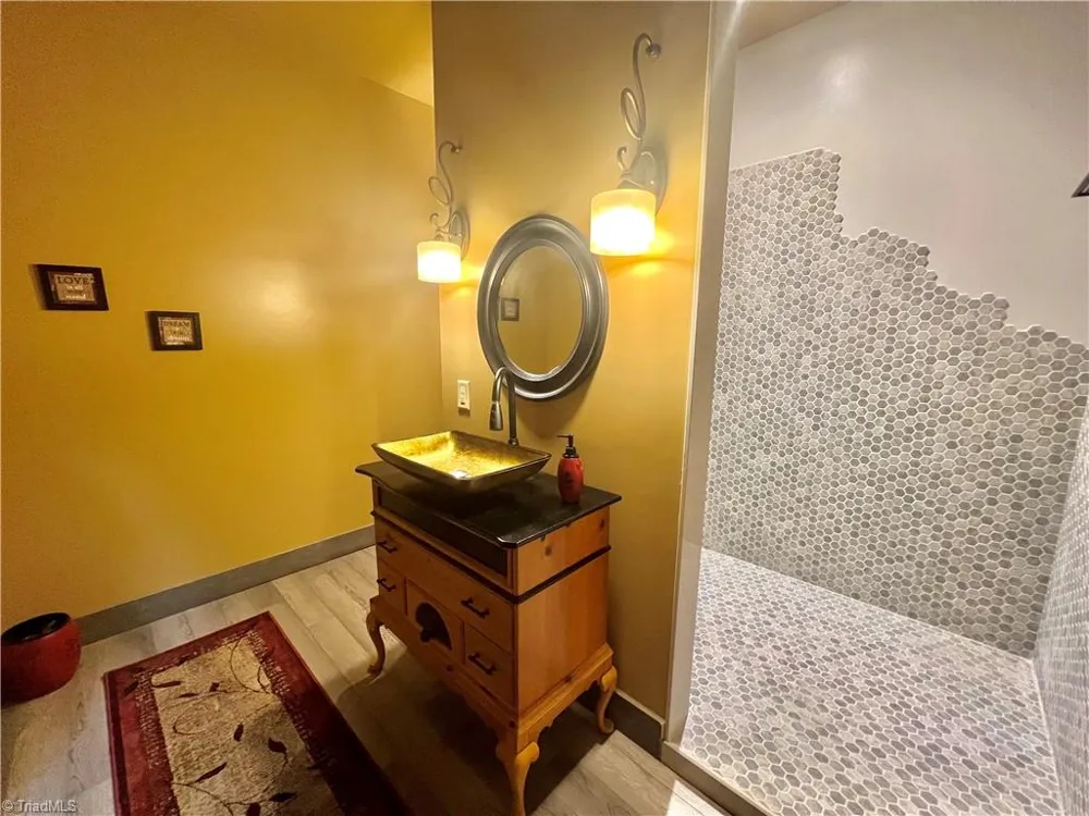128 Hillside Lane Jefferson, NC 28640