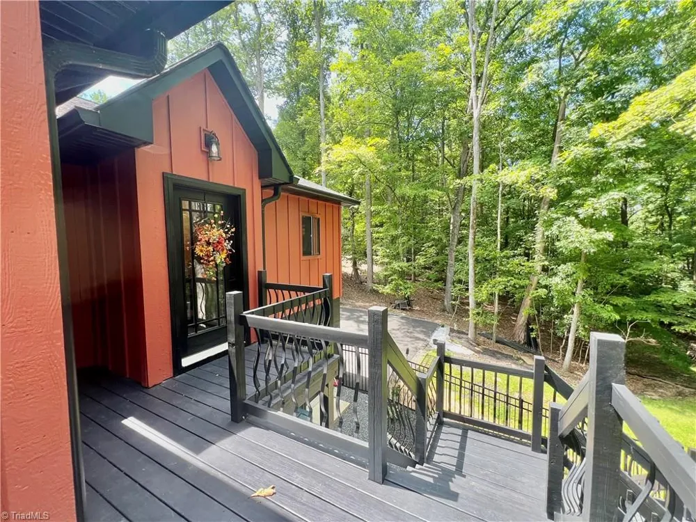 128 Hillside Lane Jefferson, NC 28640