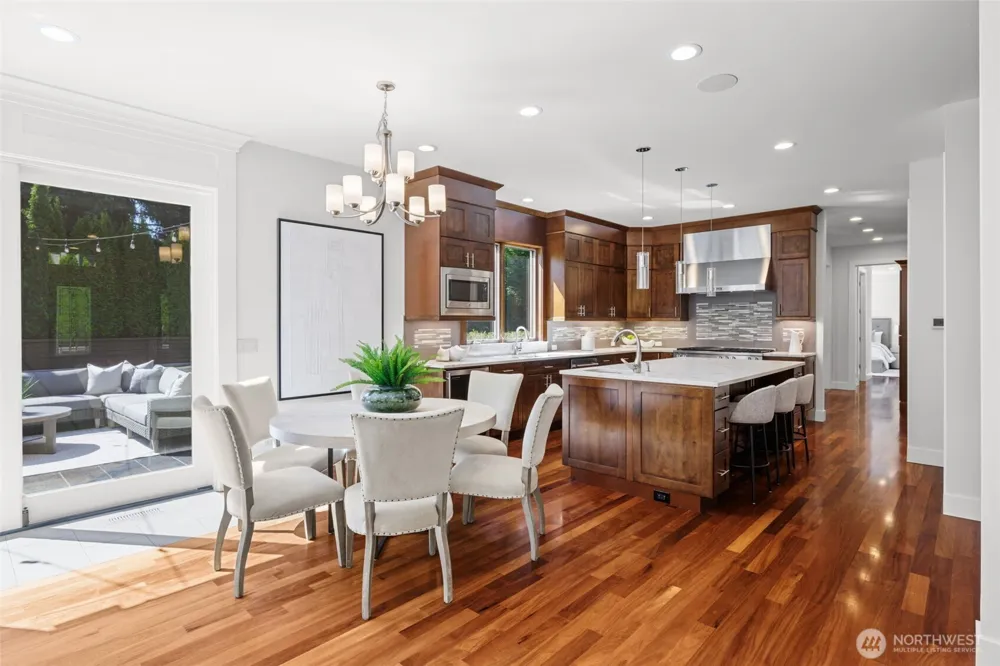 10425 NE 15th Street Bellevue, WA 98004