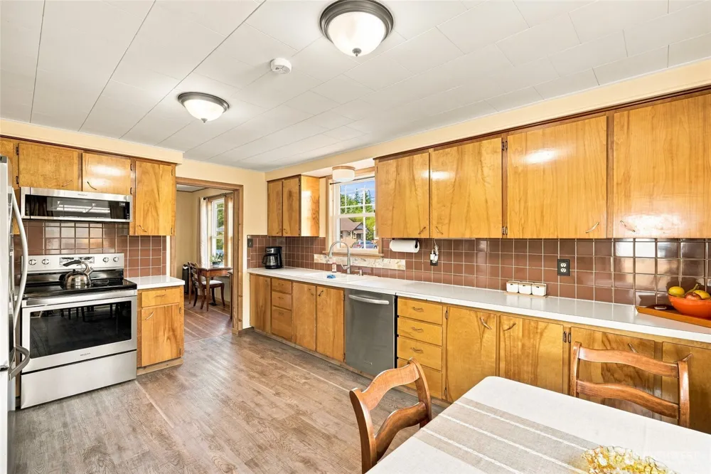 218 Evergreen Street Mount Vernon, WA 98273