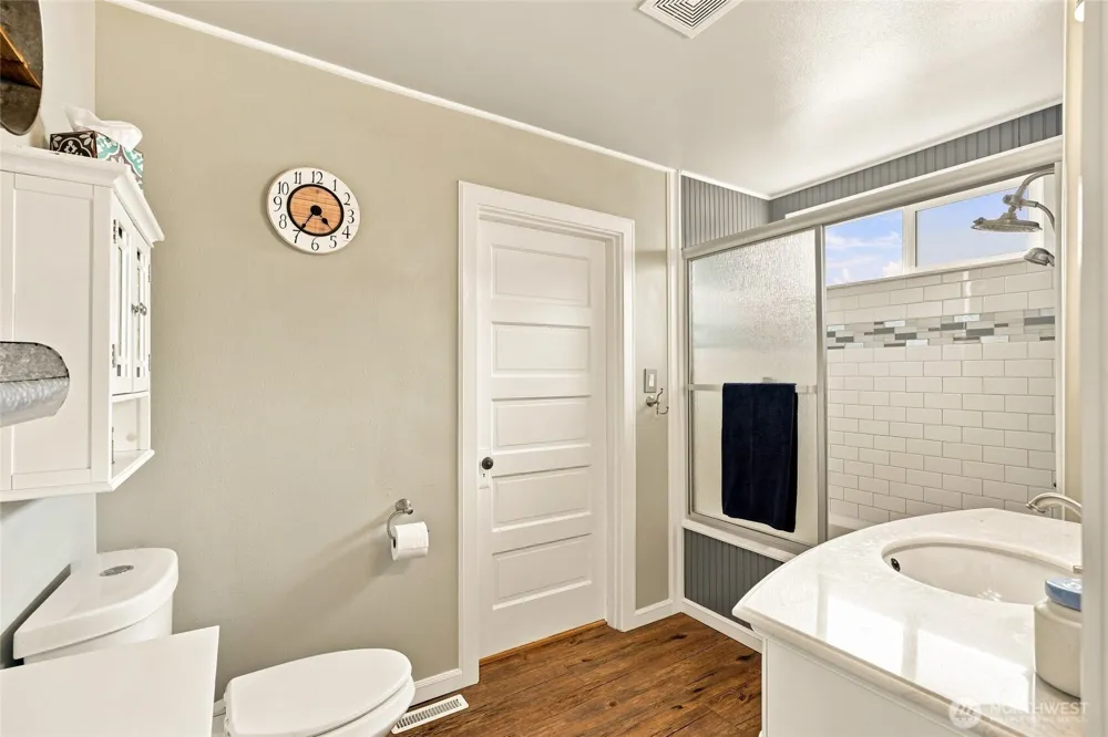 218 Evergreen Street Mount Vernon, WA 98273