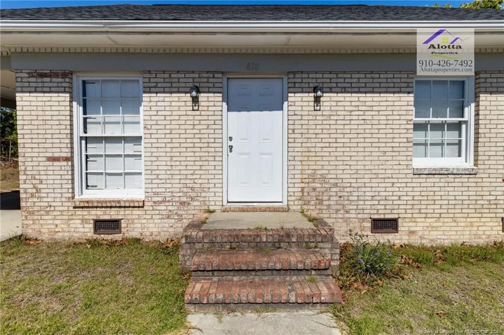 818 Grambling Court Fayetteville, NC 28311