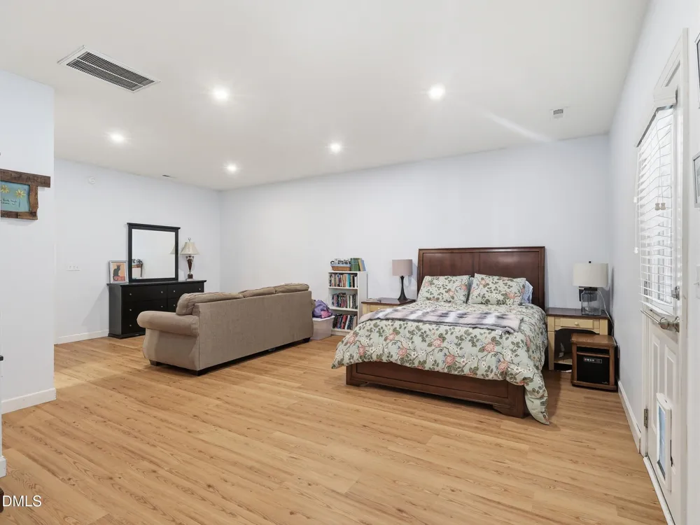 351 Bridgegate Drive Cary, NC 27519