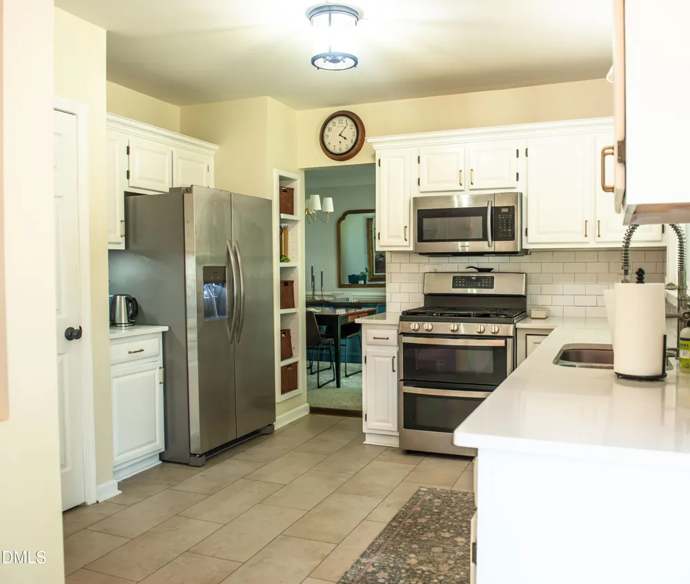 812 Beddingfield Drive Knightdale, NC 27545