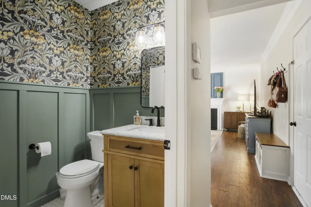 812 Beddingfield Drive Knightdale, NC 27545