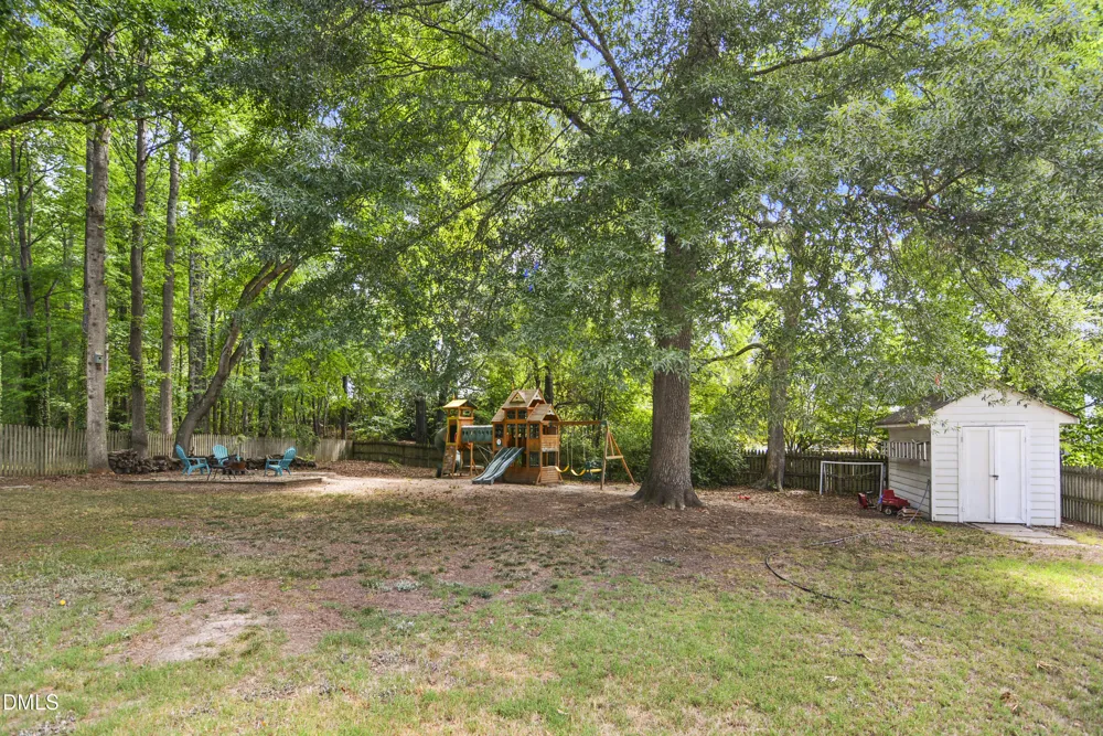 812 Beddingfield Drive Knightdale, NC 27545