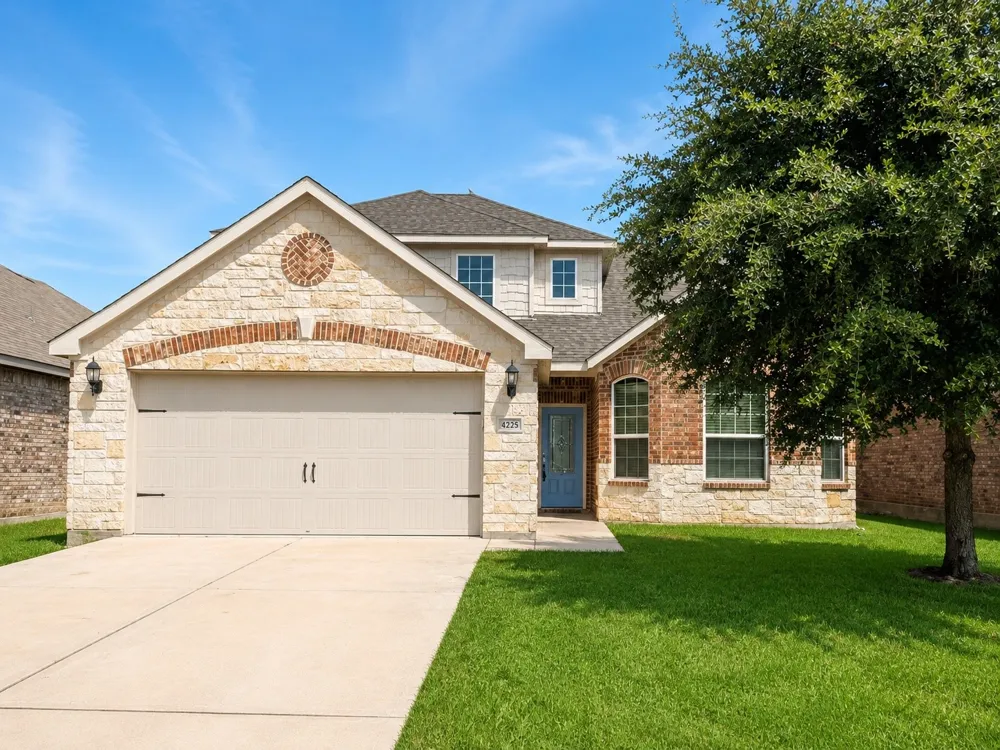 4225 Tower Lane Crowley, TX 76036